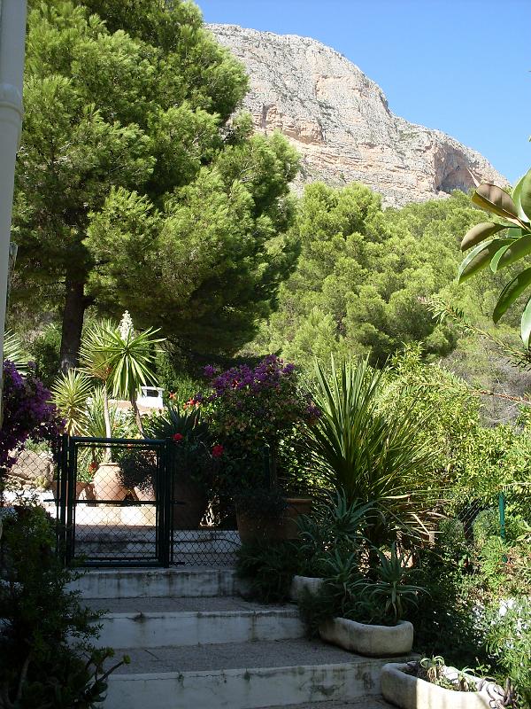 Spanien2009 035.jpg - Entrance to the Backyard